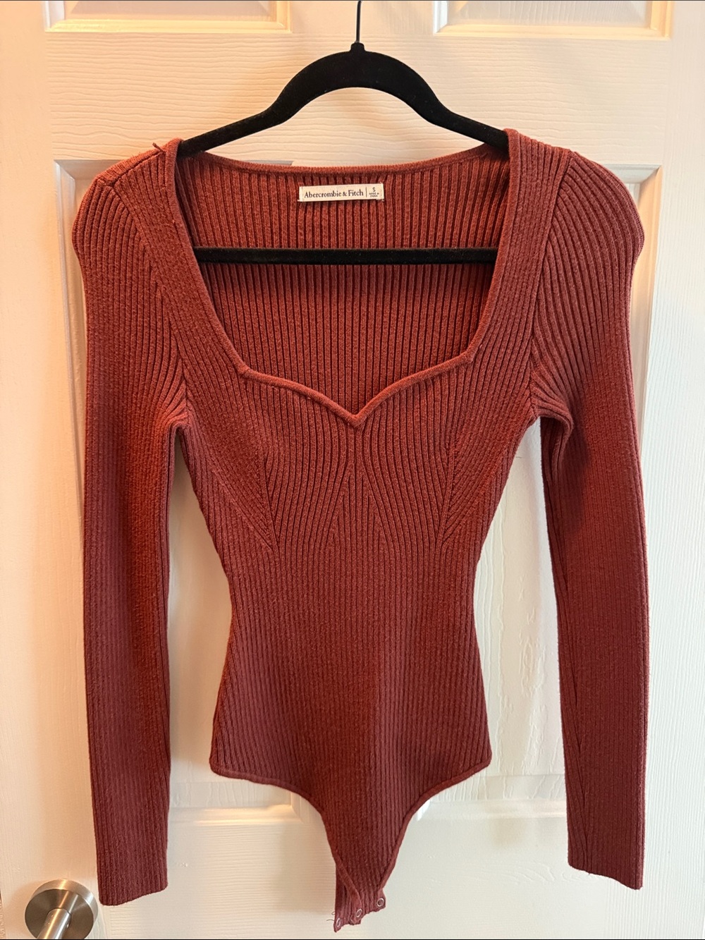 Abercrombie & Fitch Ribbed Long-Sleeve Bodysuit - Rust Brown
